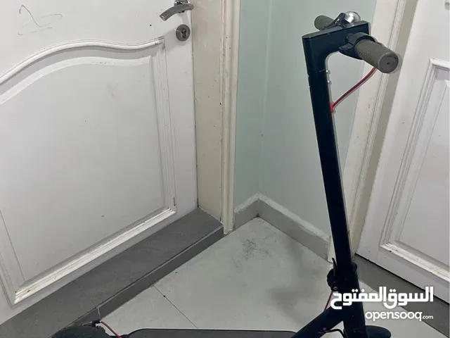 سمارت سكوتر نظيف جدا واستعمال خفيف