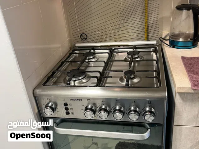 Tornado cooker - 60 cm - 4 hobs - Like new