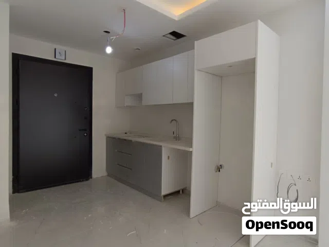 شقة للايجار بمساحة 75م  في رسن تاور
