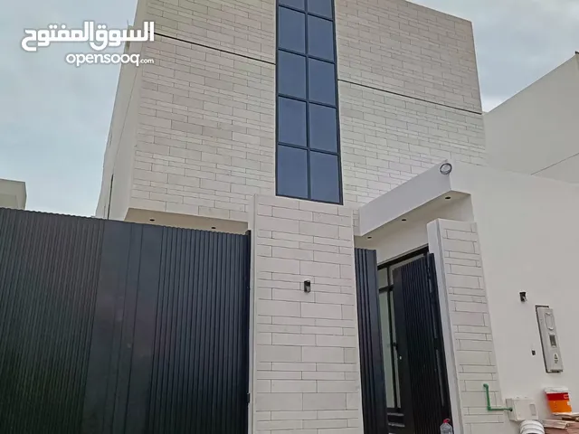 312 m2 4 Bedrooms Villa for Rent in Al Riyadh Al Wadi