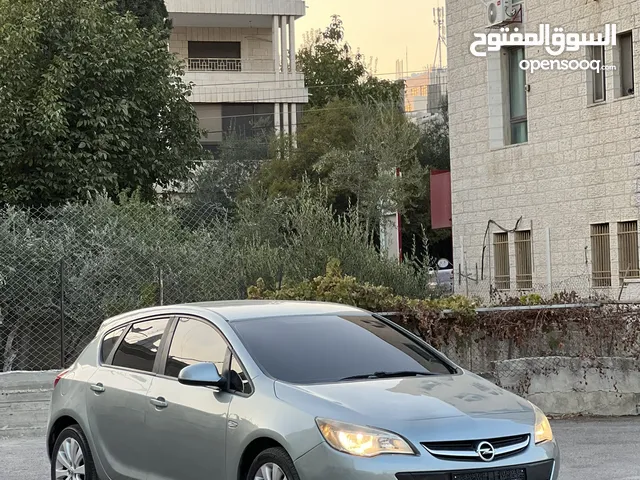 اوبل استرا 2013