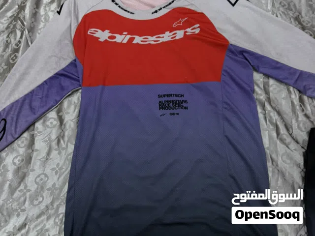 سيت ملابس  اتراك من شركة البين استارز الرياضيه