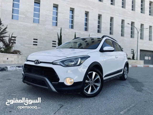 ميني جيب هيونداي آكتف للبيع