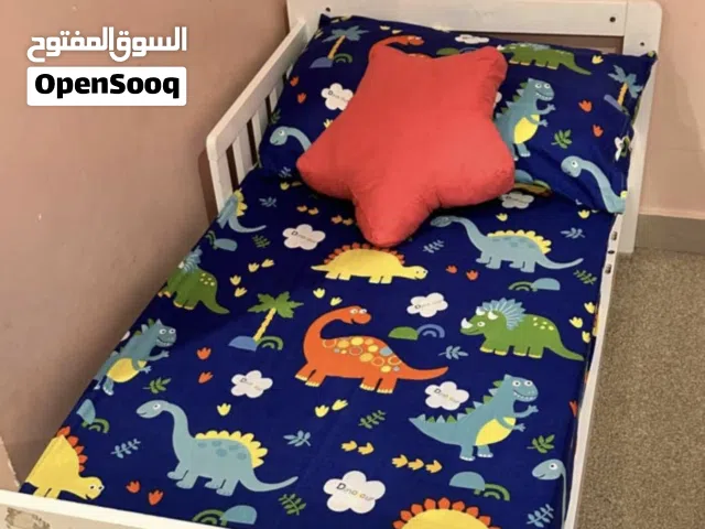 سرير أطفال من هوم سنتر