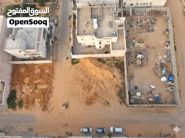 ارض للبيع بمساحة 400 متر مربع