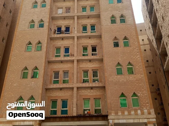 للإيجار شقق بميدان حولى ق11 وافدين فقط