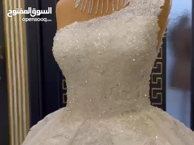 فساتين سهرة و اعراس و خطبه