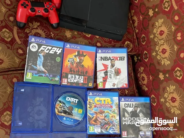 ps4 fat 500gb two original controllers 9 games in a good condition