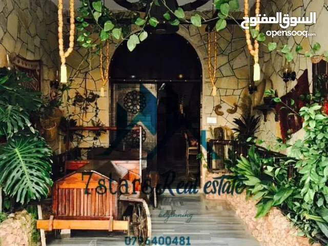 فرصة استثمارية لاتعوض مطعم للبيع سياحي 3 نجوم مدخل مدينة جرش اراضي شمال عمان موقع مميز ومعروف 