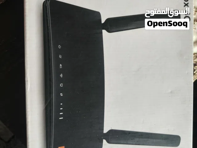 لقطة للبيع! راوتر و ماي فاي عدد ثنينOrange Flybox 4G (MR200) الأصلي - إنترنت سريع وقوي