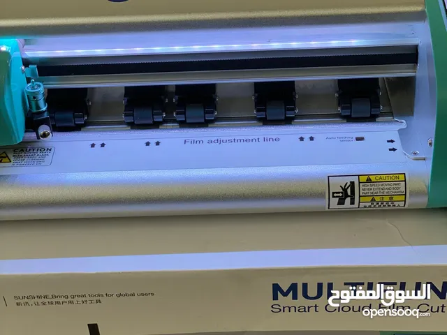 ماكينة قص جميع أنواع الهواتف و التبات كسر زيرو بحالة الجديد استعمال أسبوعين