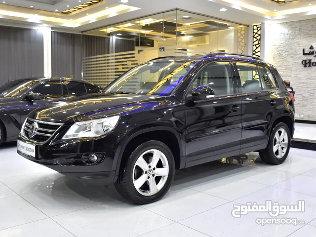 Volkswagen Tiguan 2.0 TSi ( 2009 Model ) in Black Color GCC Specs