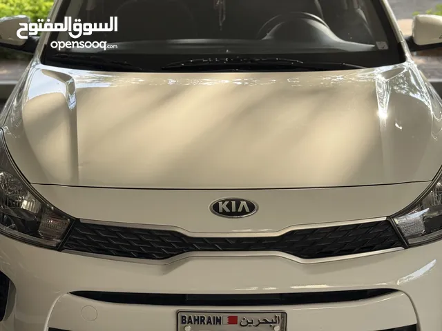 Kia rio hatchback with perfect conditions