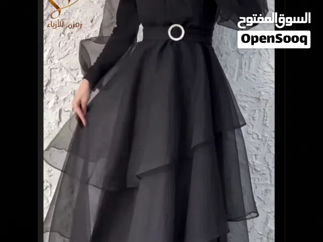 فساتين للبيع جديده