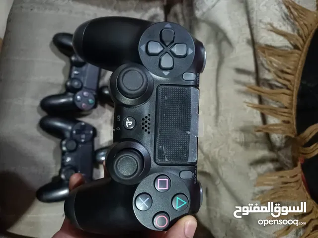PlayStation 4 controller