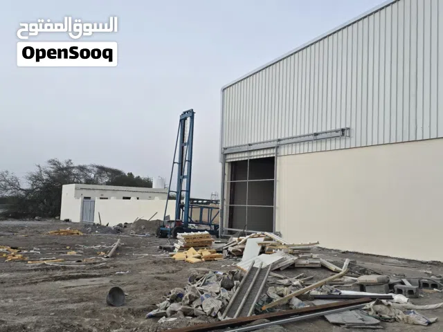 مخازن للايجار بموقع مميز به جميع الخدمات Stores for rent in a special location with all services