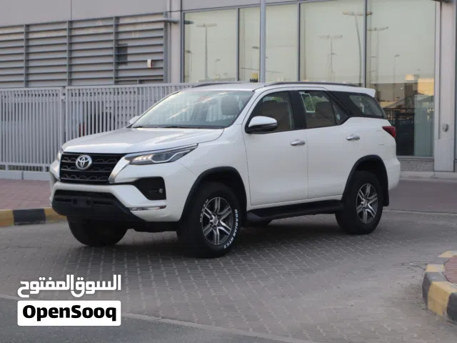 Toyota fortuner 2022 GCC V6 original paint Accident free تويوتا فورتشنر 2022 خليجي صبغ الوكاله6سلندر