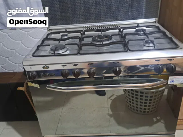 للبيع فرن غاز 5 عيون بحالة ممتازة