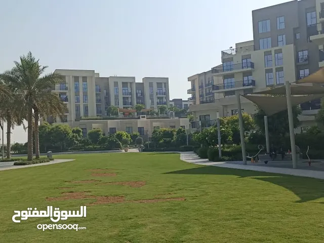تلات غرف مع غرفة خادمة فخمة مع اطلالة على البحر مباشرة