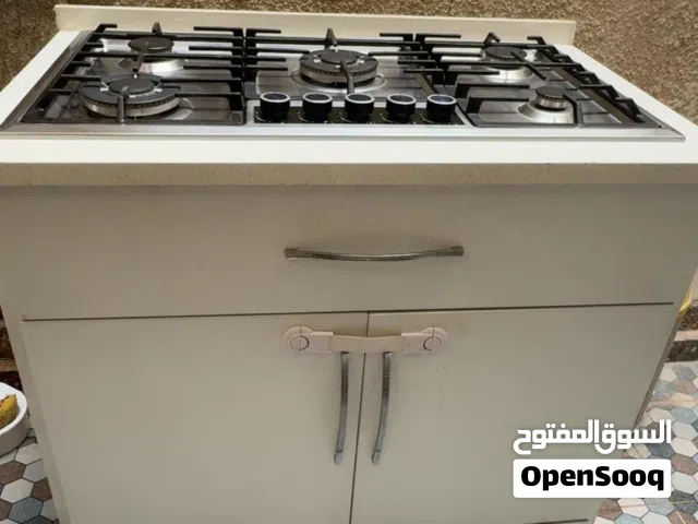 طباخ بلتن نوع DLS خمس عيون مع كاونتر اربع بيبان ومجر كبير وسطح كوارتز