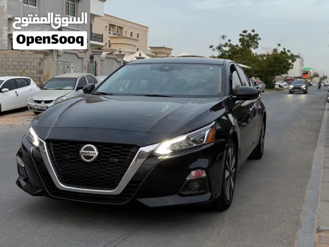 Used Nissan Altima in Ajman
