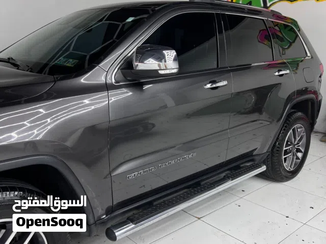 Used Jeep Grand Cherokee in Muscat