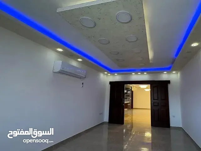 175 m2 3 Bedrooms Apartments for Rent in Ramallah and Al-Bireh Sathi Marhaba