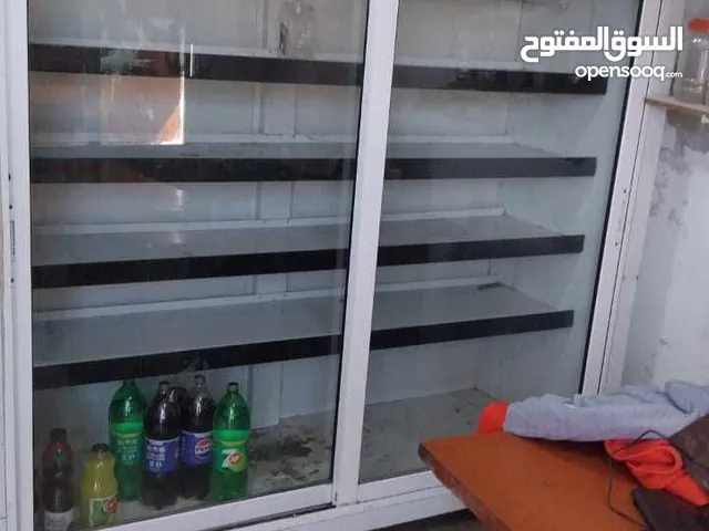 ثلاجه محلات كبيره عباره عن وكاله للبيع ثلاجه شغل محلات