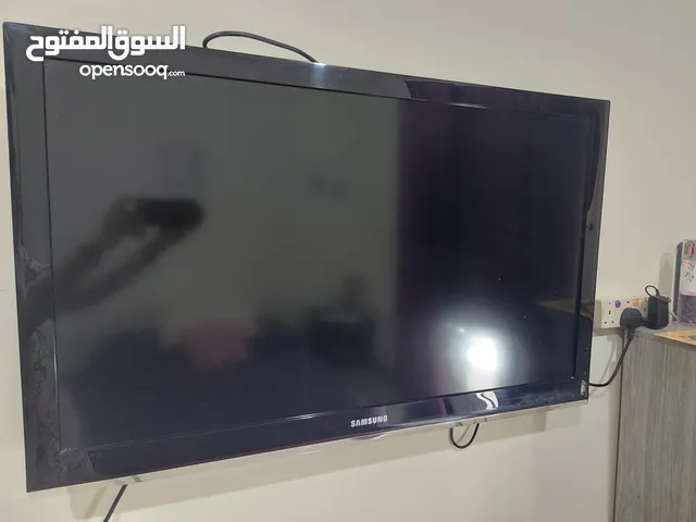 Samsung Other 42 inch TV in Hawally