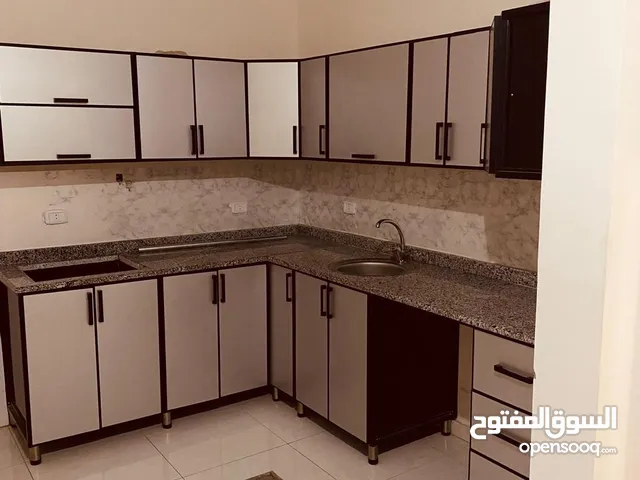 200 m2 4 Bedrooms Villa for Rent in Tripoli Ain Zara