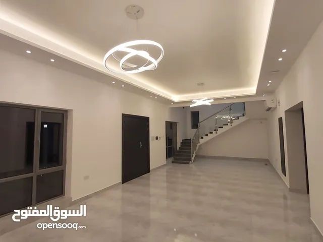 330 m2 5 Bedrooms Villa for Rent in Muharraq Diyar Al Muharraq