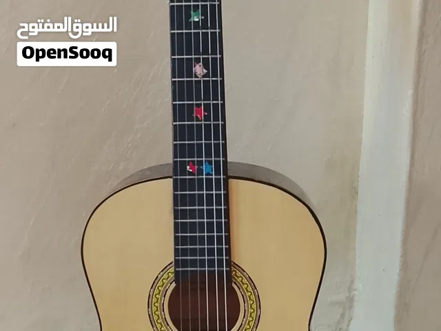 جيتار كلاسيك Head مستعمل بحالة جيدة واوتار جديدة