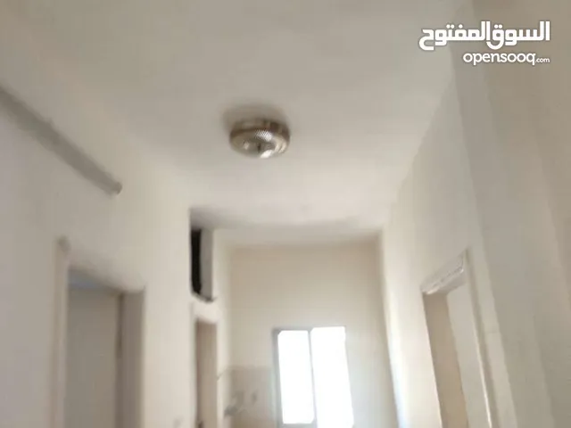 140 m2 3 Bedrooms Apartments for Rent in Zarqa Hay Al Iskan