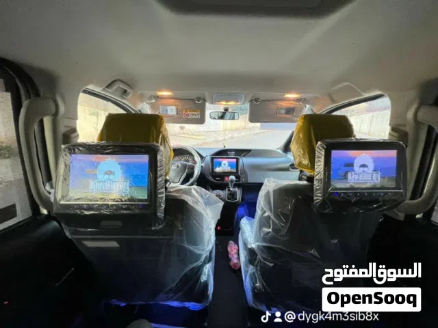 نوفر لكم احدث الشاشات الوكاله والشاشات الاندرويد لجميع انواع السيارات الحديثة صنعاء شارع تعز