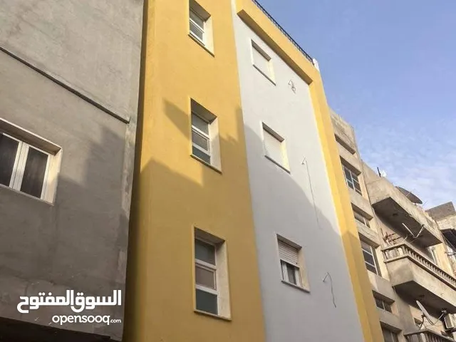 مبني تجاري للبيع الحميضه مؤجر بمليون وربع