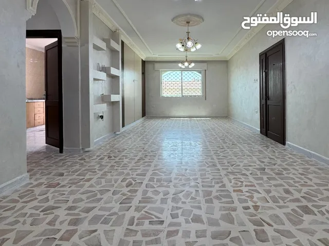 110 m2 2 Bedrooms Apartments for Sale in Zarqa Al Zarqa Al Jadeedeh