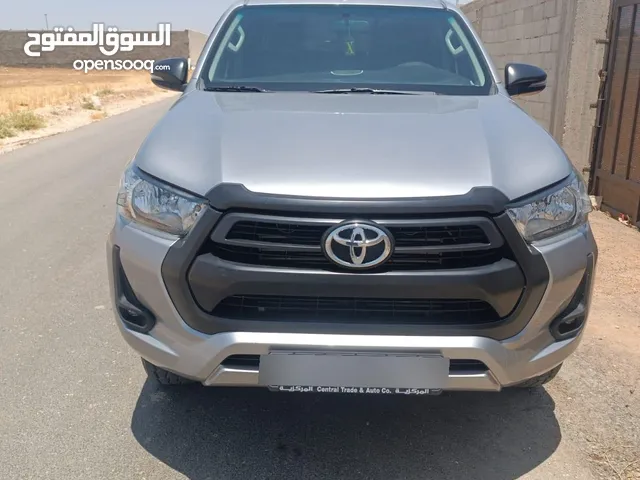 Used Toyota Hilux in Amman