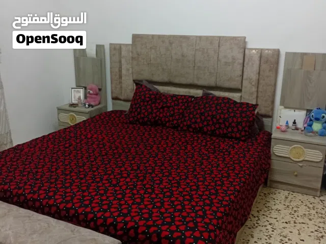 غرفة نوم بحالة ممتازة