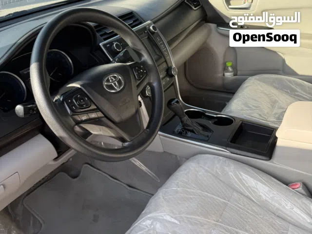 2016 تويوتا كامري LE