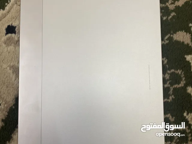 تاب سامسونج A9 يتميز بتحويله إلى وضعية dxl وهي وضعية لابتوب وايضاً ويمكن استخدامة ك تاب و لابتوب