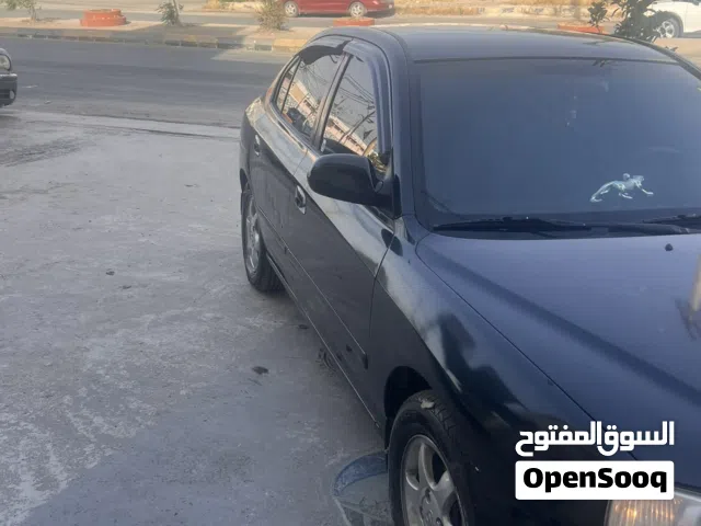 2000 هيونداي افانتي Limited