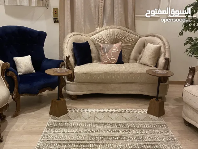 كنب تركي نظيف 5 قطع السعر قابل للتفاوض