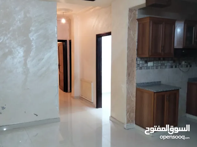 شقه فارغه للايجار سوبر ديلوكس مساحة 120متر طابق ثاني قرب دوار العيادات