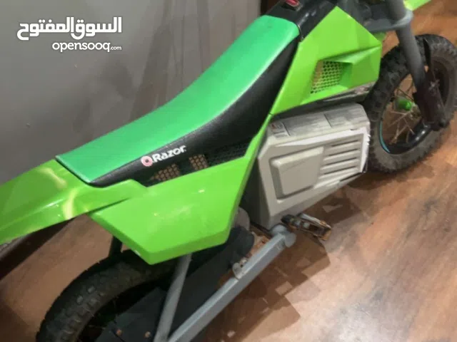 سكوتر ريزر للبيع حاله ممتازه مشكله فل بطاريه الي اهي over charge السكوتر نوعيته MX 350