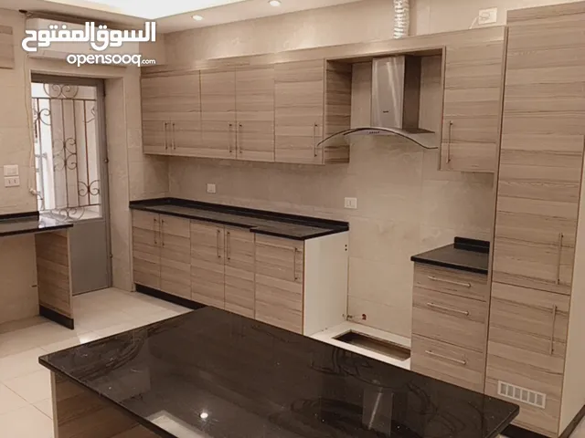 235m2 3 Bedrooms Apartments for Sale in Amman Abdoun