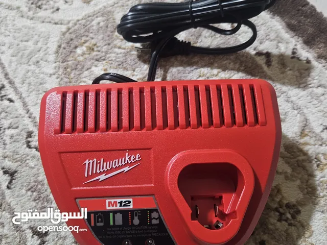 شاحن درل ملواكي M12 اصلي امريكي