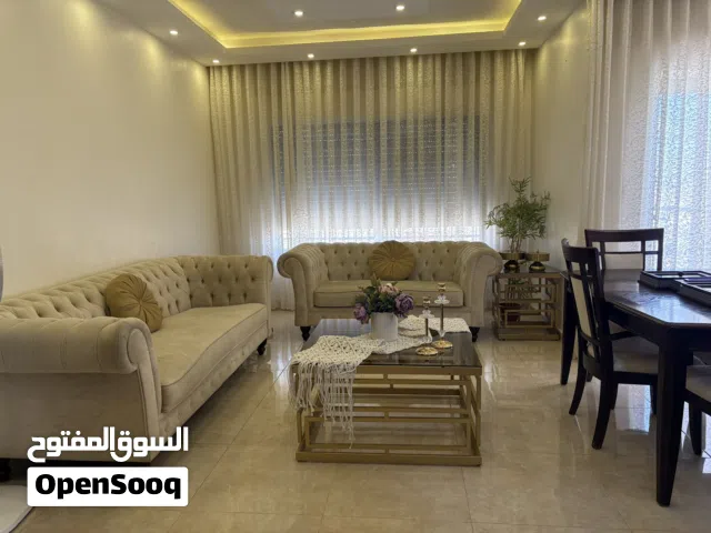 طقم غرفه ضيوف ثلاثيه وثنائيه بحاله ممتازه خشب اندونيسي مستورد