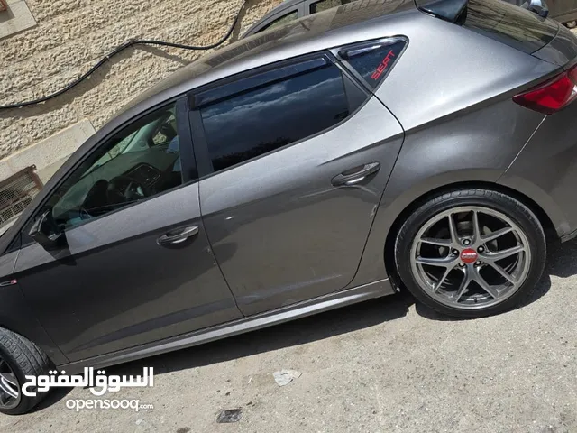 سيات ليون 2015
