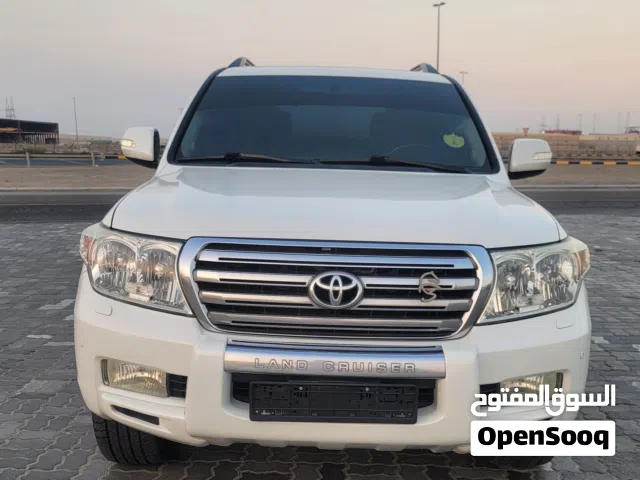 تويوتا لاندكروزر 2010
