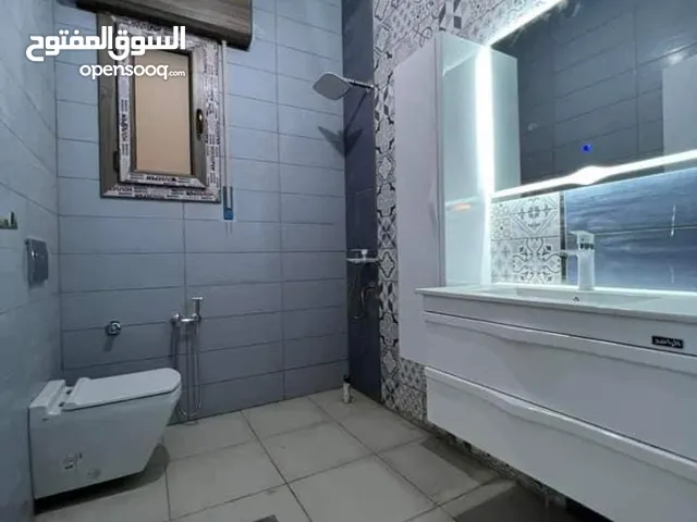550m2 5 Bedrooms Townhouse for Sale in Tripoli Ain Zara